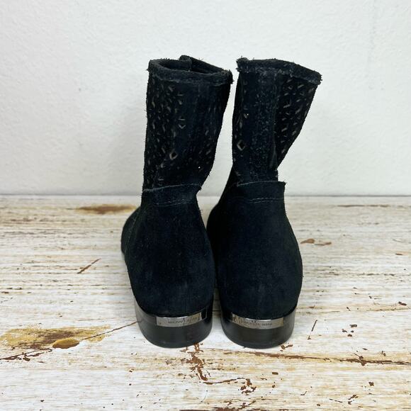 Micheal Kors Leather Perforated Sunny Flat Ankle Boots Black 5M - Picture 6 of 11